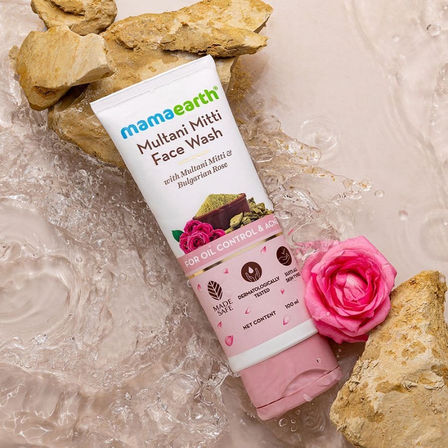 Mamaearth Multani Mitti Oil Balance with Multani Mitti & Bulgarian Rose Face Wash 100ml - For Normal to Oily Skin - Image 2